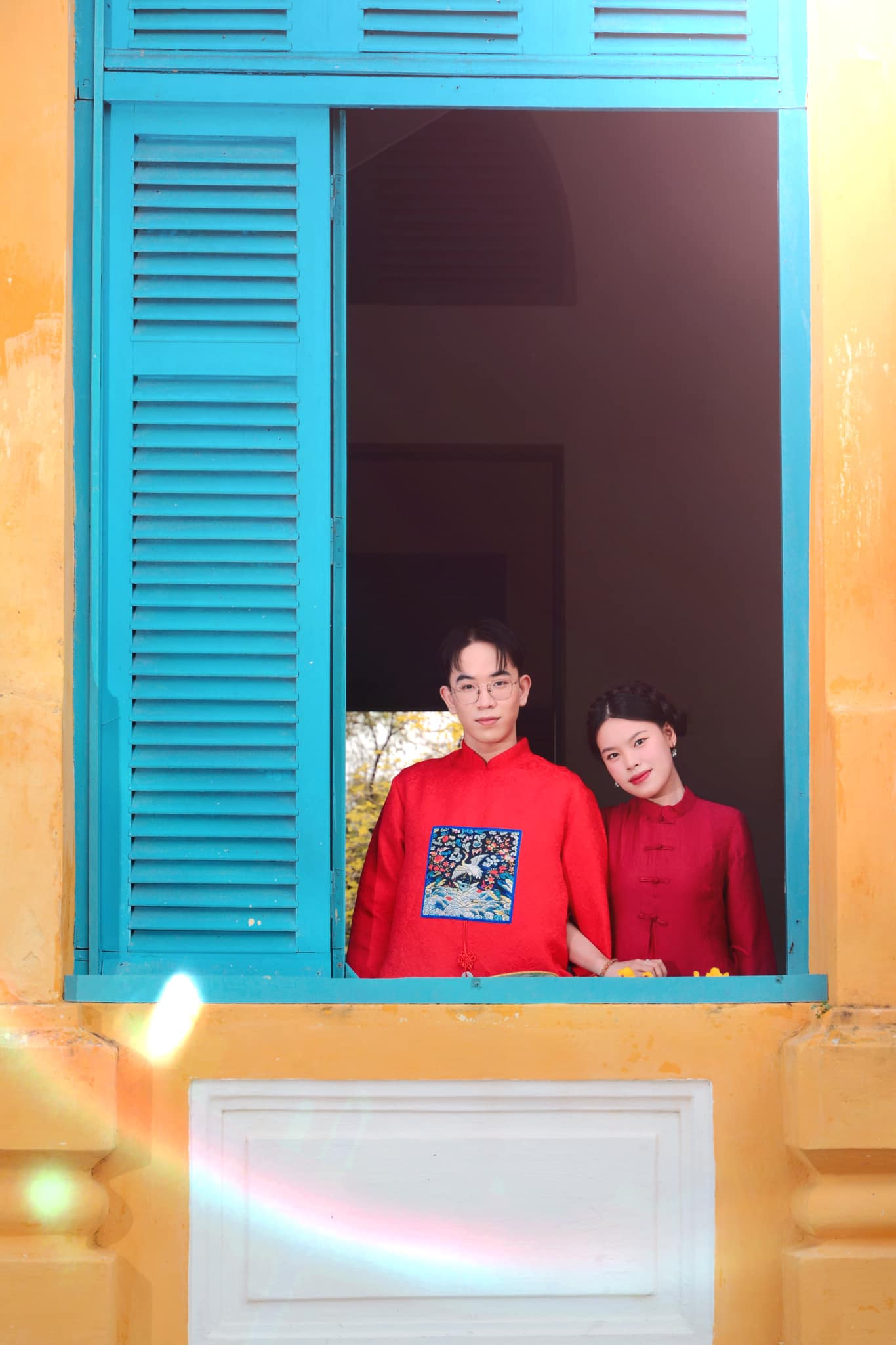 Vietnamese traditional couple